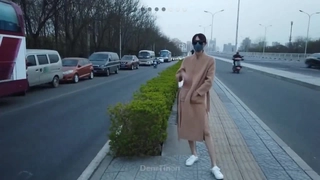 车内清晰电话！！奔驰大奶子少妇出来偷情！！