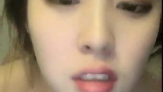 國産麻豆AV 番外 可愛女友在浴室來一發 斑斑