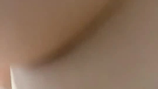 人妻自述被袭胸经历，短发人妻第三部
