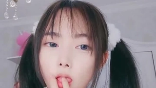 NTR中出中毒『对不起拓也...』喃喃自语着男友名字，一边在厕所里sex