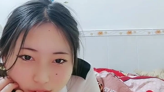 酒店约炮高颜值美女刘苏苏中途被搞卫生阿姨打扰